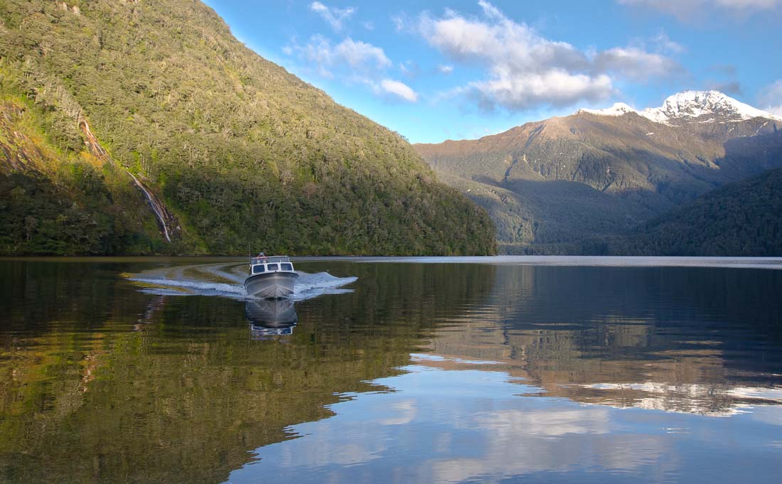 South Fiord u McKenzie Burn, jezero Te Anau, Nový Zéland