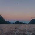 Doubtful Sound - svítání, Fiordland, Nový Zéland | fotografie