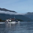 Jezero Manapouri a výletní katamarán, Fiordland, Nový Zéland | fotografie
